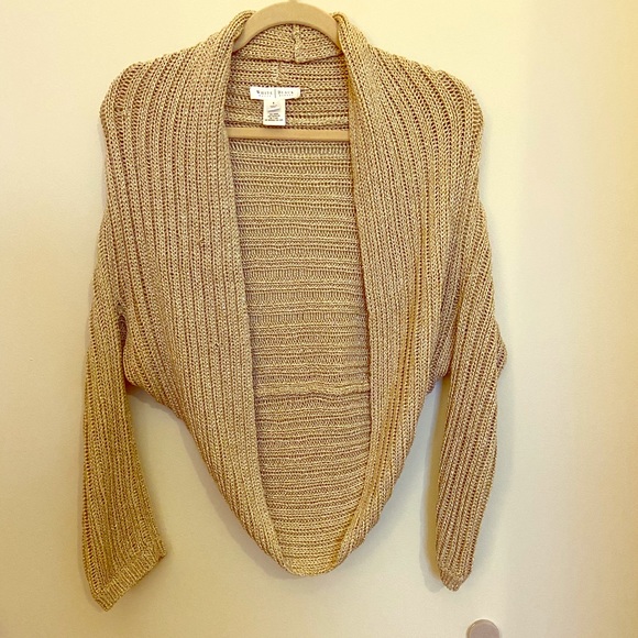 Sweater - Picture 1 of 1